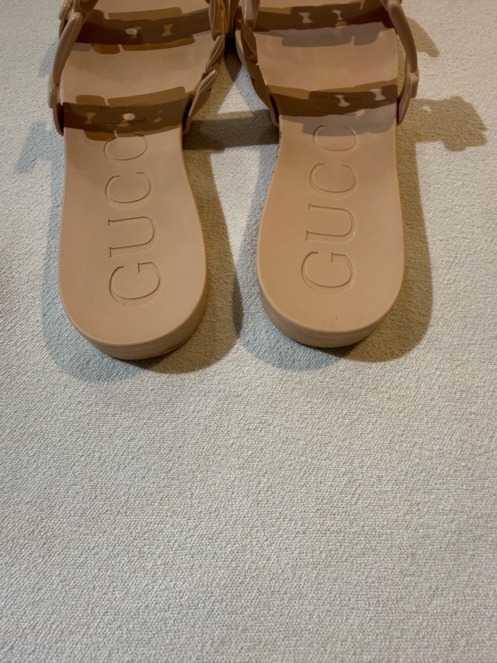 Gucci Beige Chain-Link Buckle Slide Sandals - Picture 11 of 16